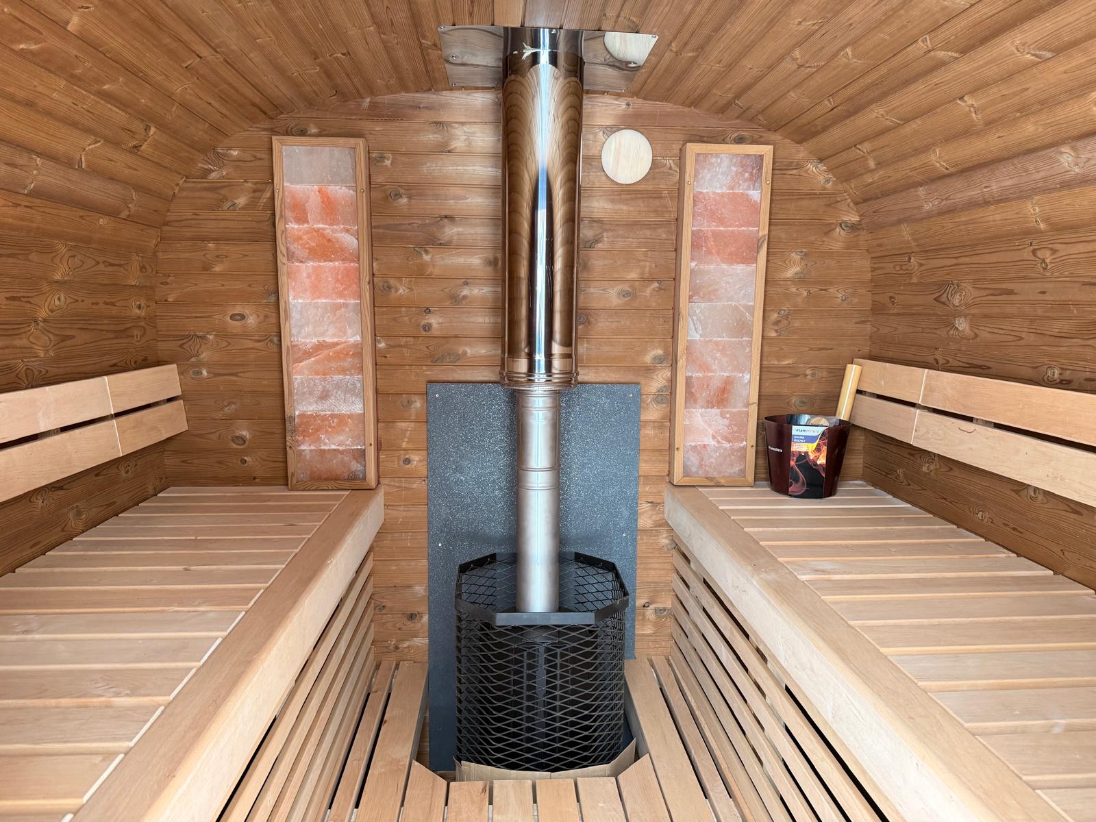 Dřevěná čtvercová sauna
