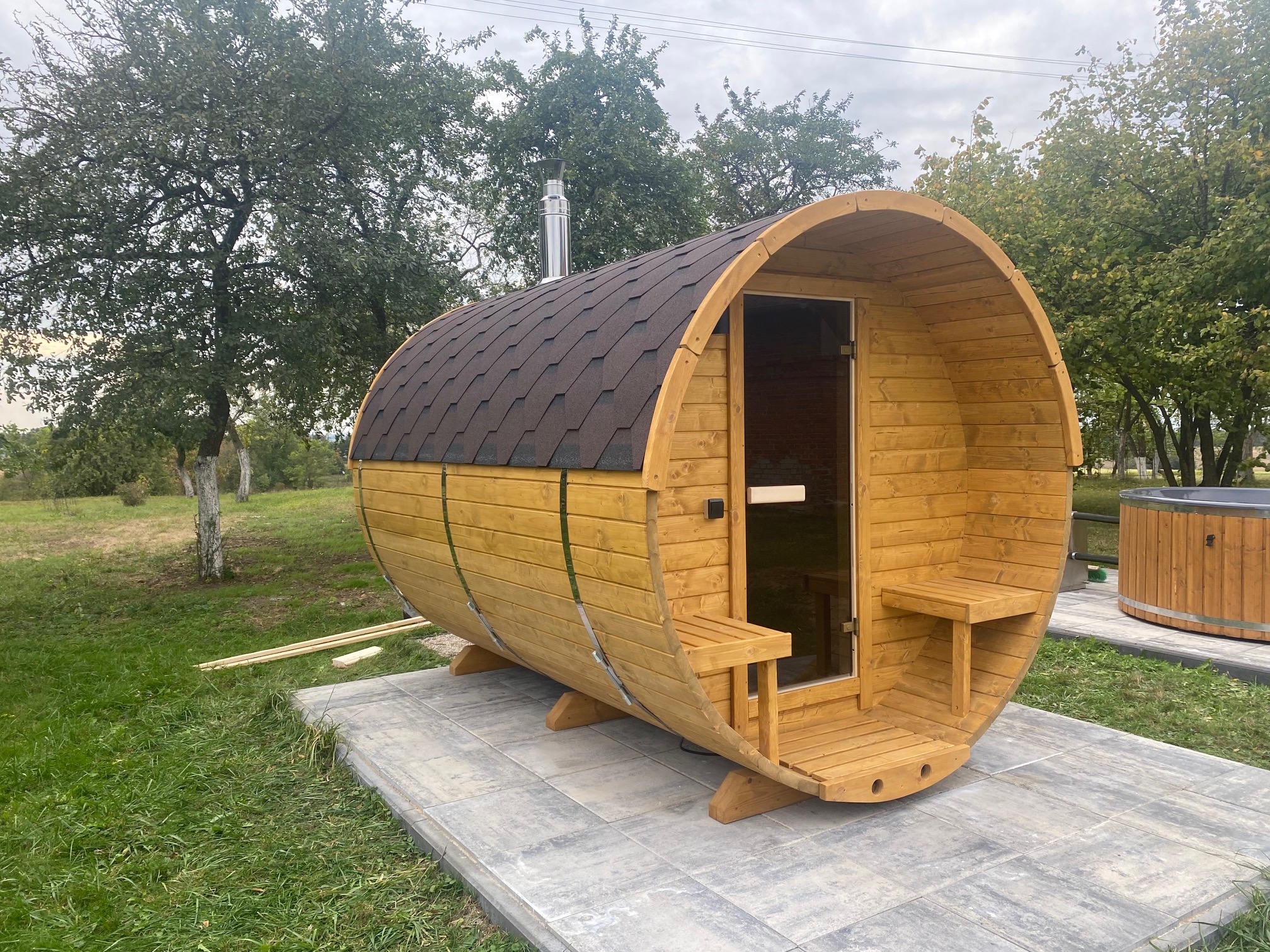 Barrel sauna