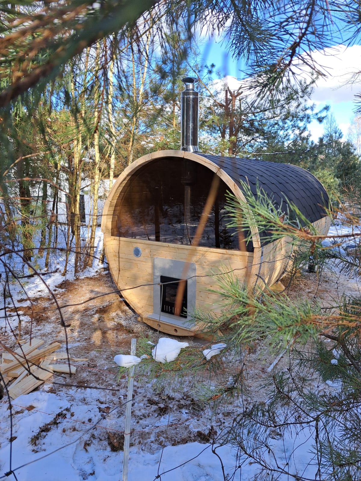 Dřevěná sudová sauna