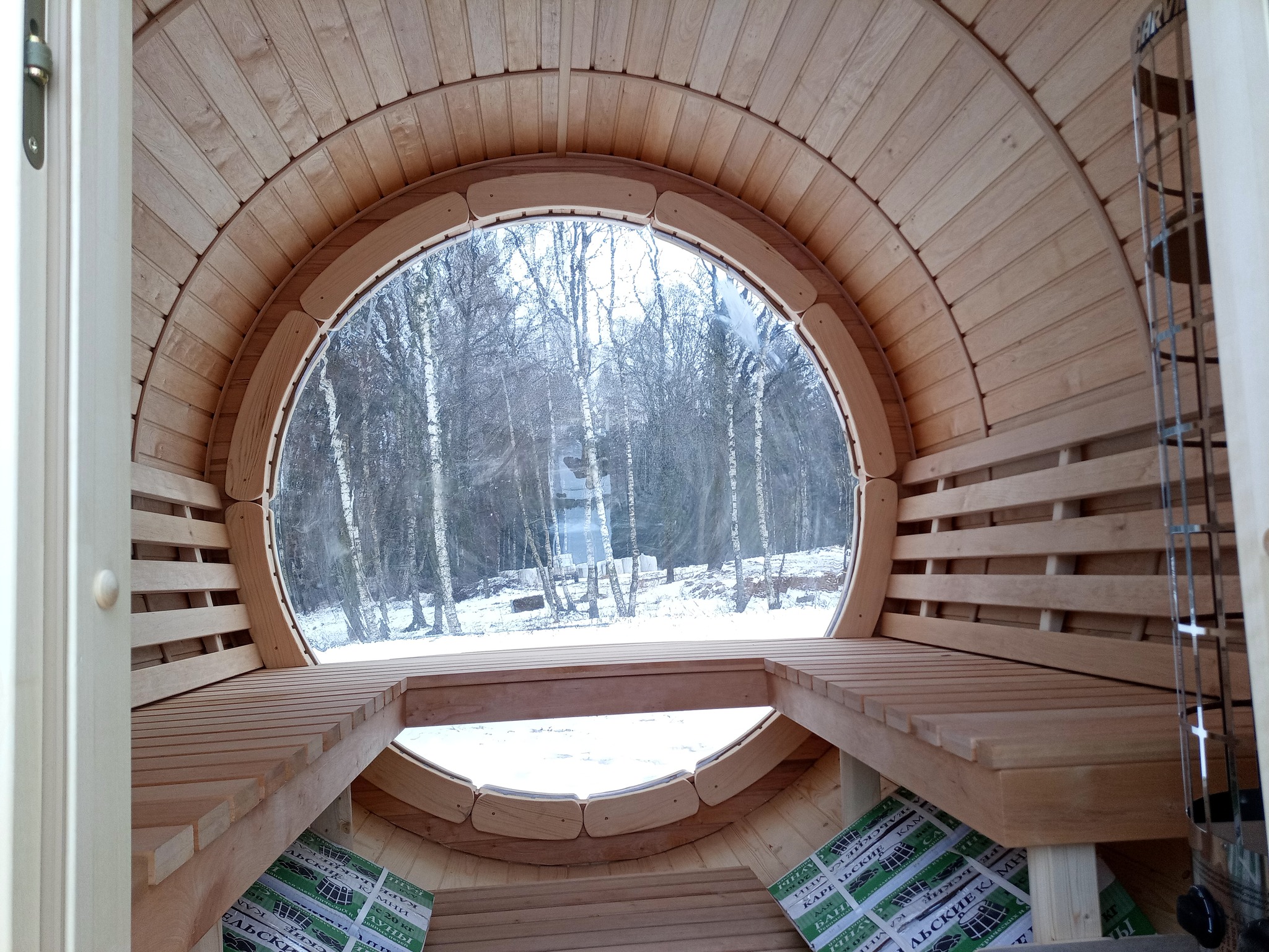 Dřevěná barrel sauna